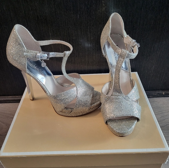 Michael Kors Heels - Picture 5 of 8